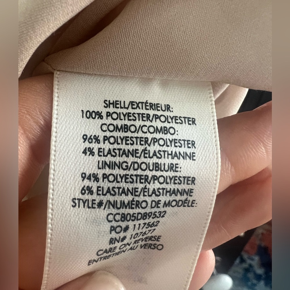Alice and Olivia Clyde Crochet Shift Dress. New condition, no signs of wear. - Picture 4 of 6